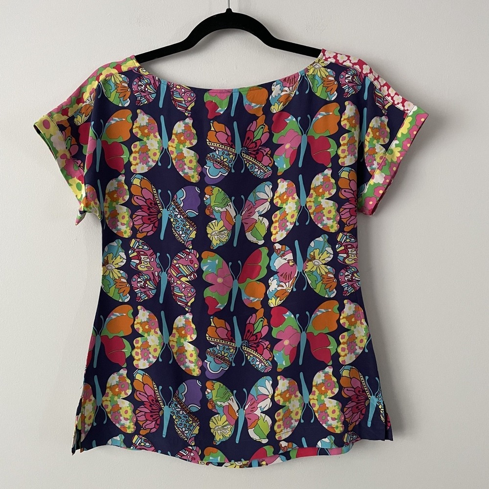 Lilly Pulitzer 100% Silk Butterfly Print Short Sleeve Top XS Novelty Vibrant Y2K